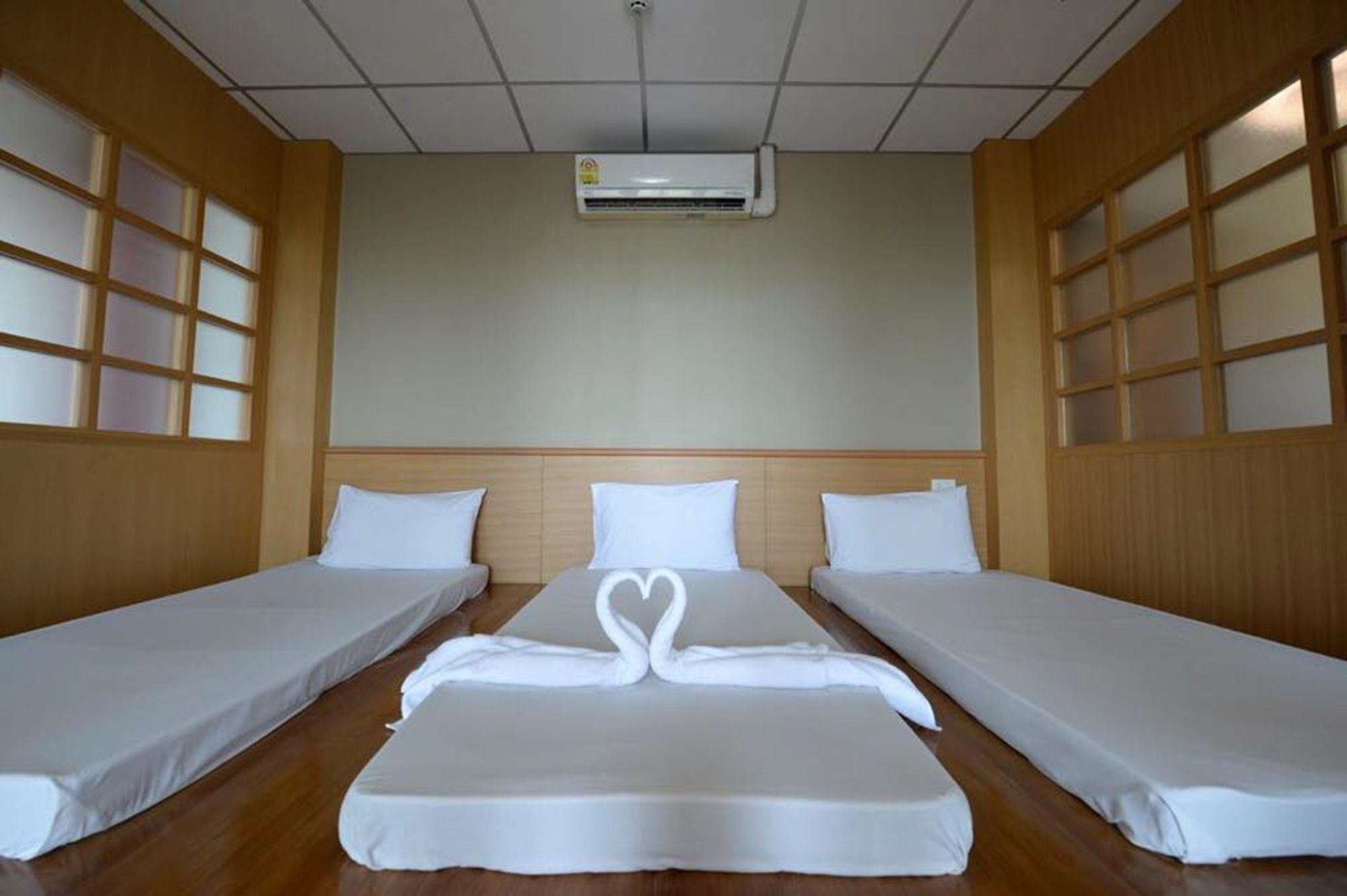 Ban Nong Pla Lai Paradise Resort מראה חיצוני תמונה