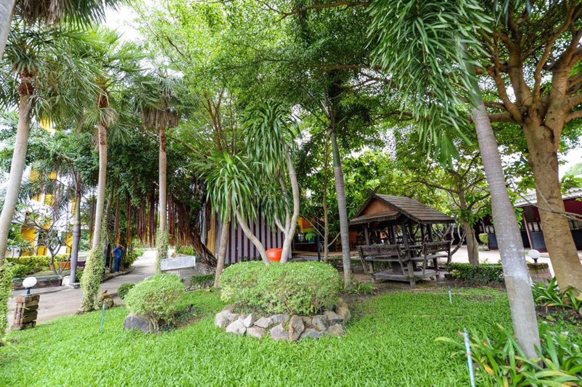 Ban Nong Pla Lai Paradise Resort מראה חיצוני תמונה